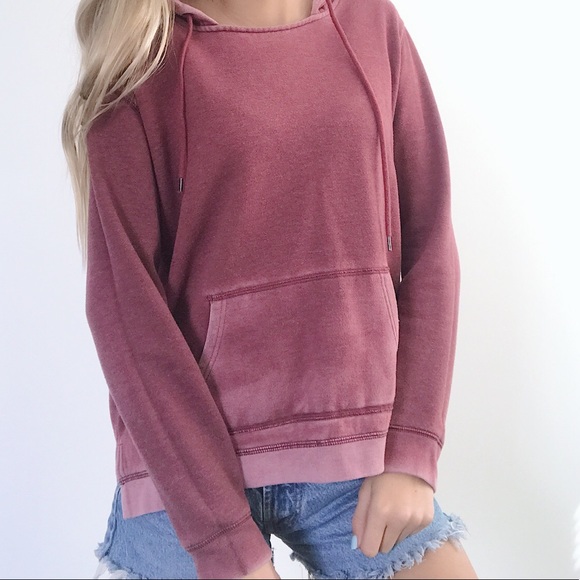 American Eagle Outfitters Tops - Rose pink vintage style sweatshirt